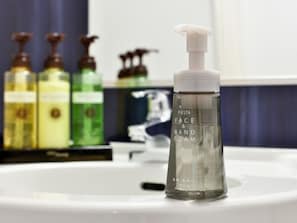 Bathroom amenities