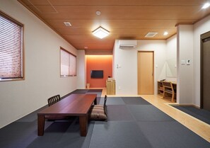 The Japanese-style room is on the 9th floor.