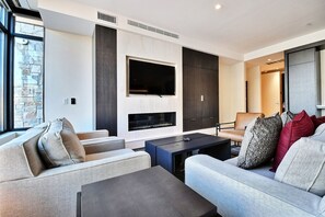 Furniture, Room, Living Room, Indoors, Screen