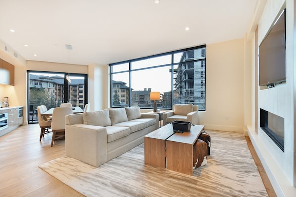 Flooring, Hardwood, Furniture, Couch, Floor