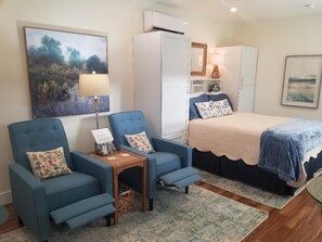 Relaxing Recliners and a queen bed