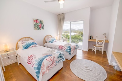 Large modern apartment 100m walk to Cabarita Beach