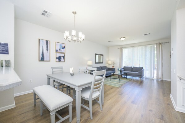 Dining/Living
