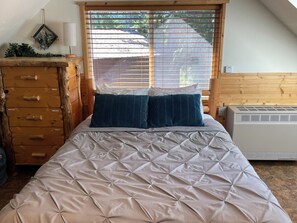 queen bed