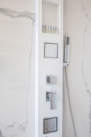 Hand-held showerhead