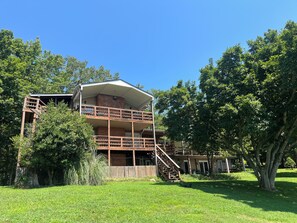 Exterior (Lake Side)