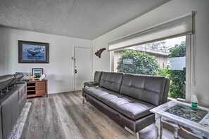 Living Room | Main Level | Sleeper Sofa