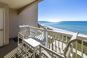 Amazing view of the Gulf from your own private waterfront balcony!
