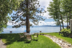 Lake Tahoe Outdoor Seating Area: Sweetbriar Garden Suite