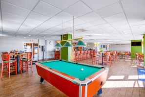 Bar (in der Unterkunft)