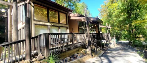 Front porch seating with creek 