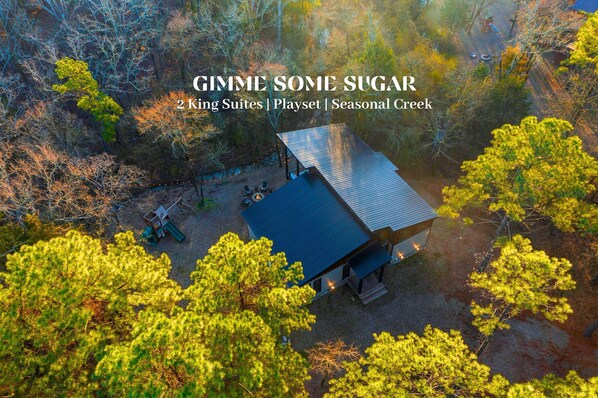 Welcome to Gimme some Sugar Cabin in Hochatown!