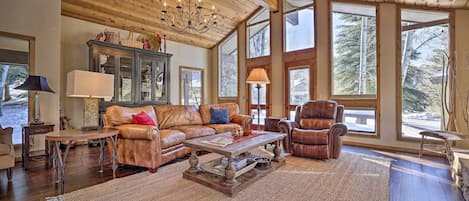 Sun Valley Vacation Rental | 3BR | 2BA | 2 Stories