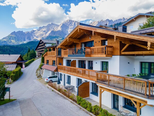 Extérieur maison de vacances [été]