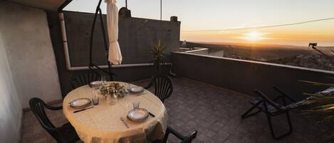 Terrazza panoramica al tramonto