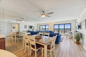 ,Dining Area,