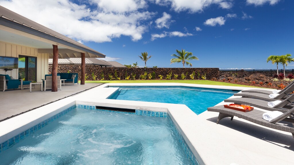 Vacation rental with pool near Waikoloa Big Island close to some of the most beautiful beaches