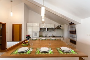 Wohnzimmer und Küche