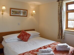 Double bedroom | The Milking Parlour - Sid Valley Cottages, Sidbury, near Sidmouth
