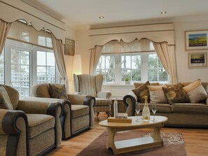 Living room | Eryl Mor Lodge, Amlwch