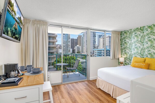 AquaAlohaSurf Interior 1