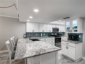 Breakfast bar seating for 3