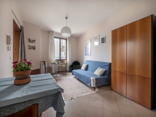 Meubles, Plante, Fenêtre, Cadre, Plante D'Appartement, Table, Canapé, Bâtiment, Pot De Fleur, Bois