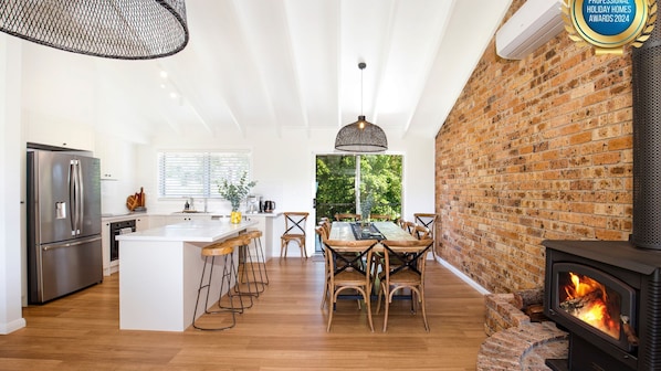 Fantastic chef's kitchen for preparing gourmet meals