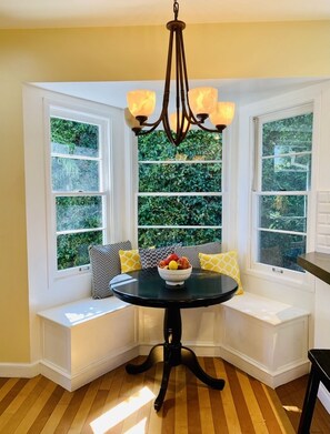 Kitchen nook