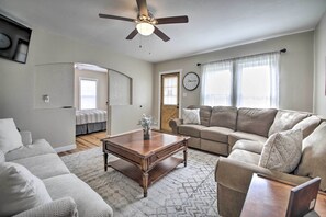 Living Room | Smart TV