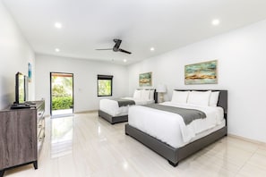 Large room with Two Queen size beds, ensuite bathroom on lower and upper floors