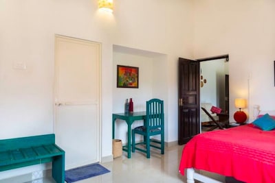 The Assagao House - Luxury 6BHK Villa with Private Pool