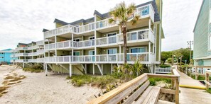 Ocean Dunes 2101A