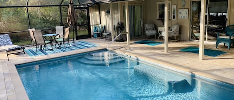 Screened pool & patio