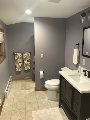 2nd floor bathroom with shower