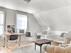 living area with day bed