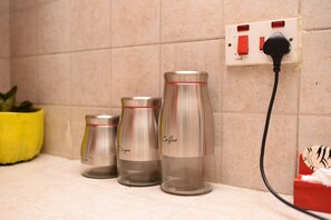 Bathroom amenities