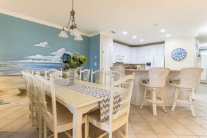 Sunset Island 6 Hidden Cove Way, unit 3B Kitchen and Dining Area