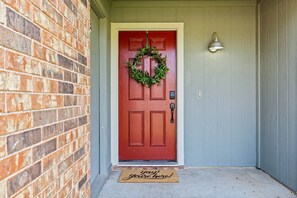 YAY! You're here! Our private entrance is equipped with a smart lock so you don't have to worry about keys!