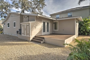 Private Backyard | 3 Steps to Access | Bike Shed