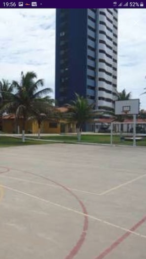 Sport court