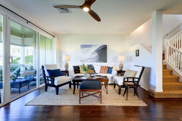 Welcome Home to this Beautiful modern beach townhome!