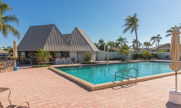 Heated pool and cubhouse and washroom facilities