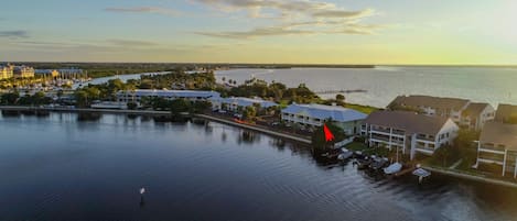 Caribbean-Style waterfront 