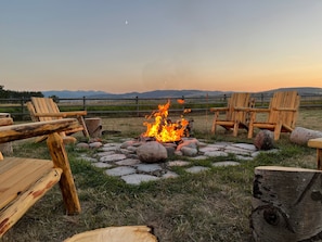Roast some marshmallows | Exterior