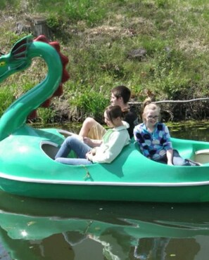Petal Boat