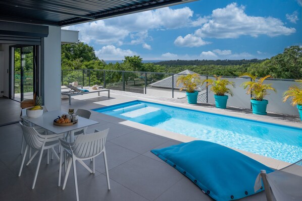 Villa SI! - pool and sea view
