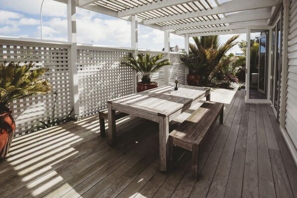 Outdoor dining