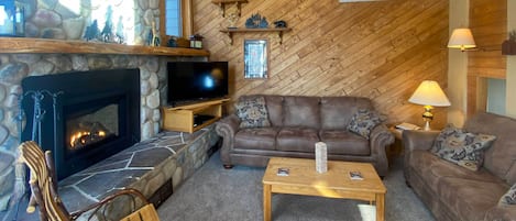 Lutsen Vacation Rental | 3BR | 2.5BA | 1,200 Sq Ft | Step-Free Access