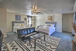 Living Room | Smart TV | Free WiFi
